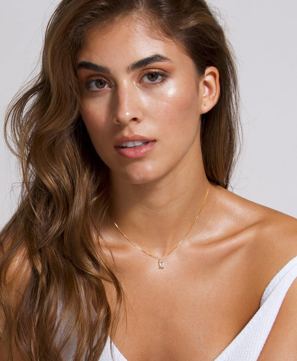 FUNEIA 12-month birthstone collection highlights thoughtful gifts for loved ones.