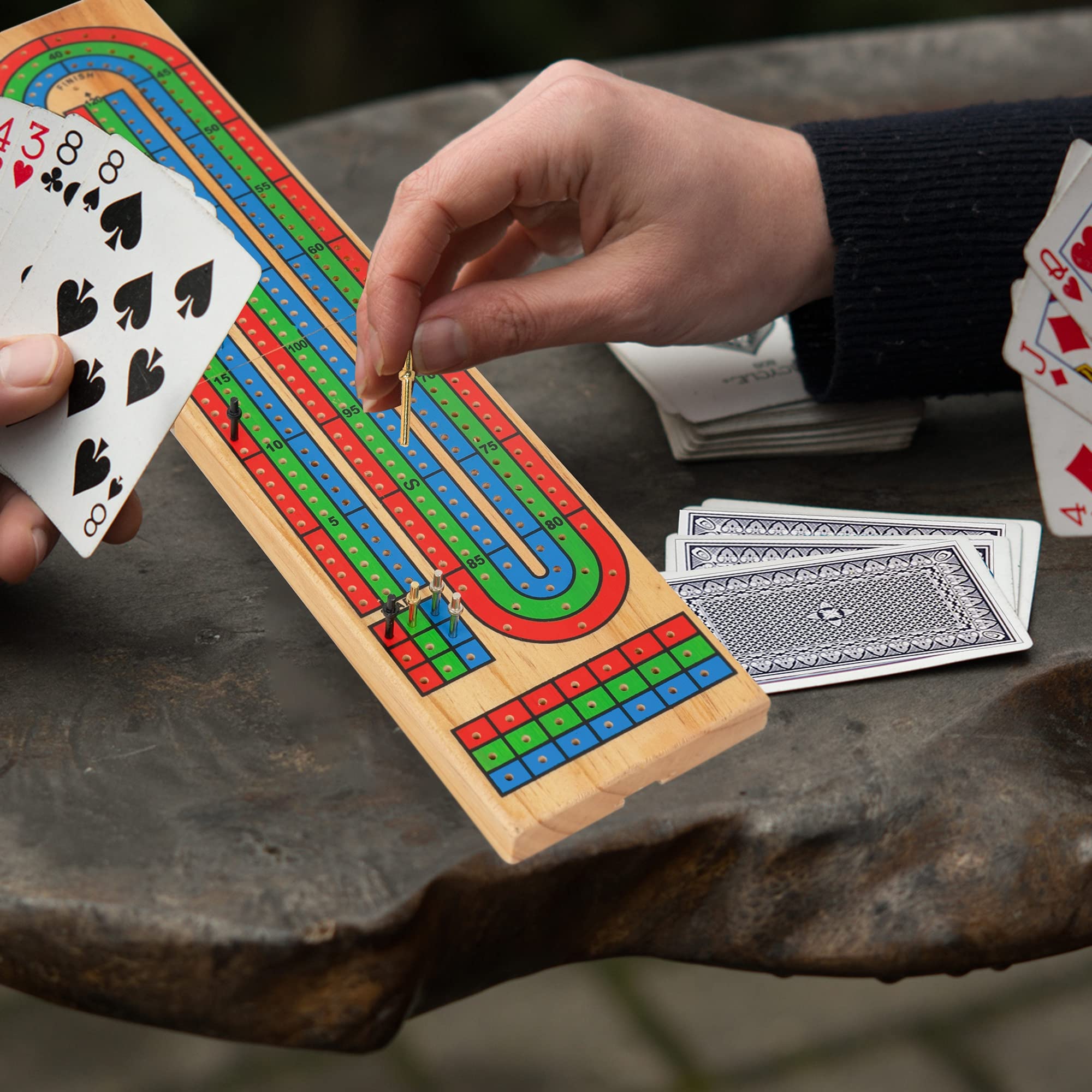 FUNPENY metal pegs for smooth scoring on a sturdy board