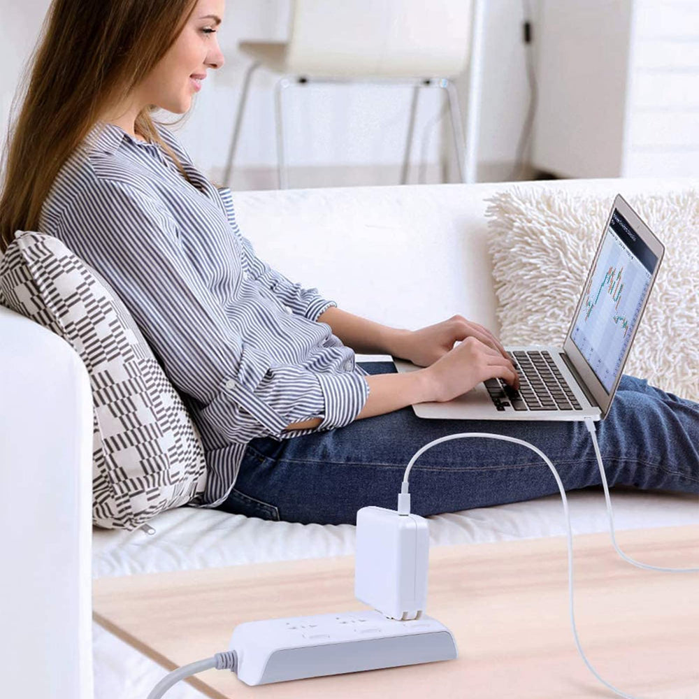 Furgor 118W USB-C charger packaging includes everything