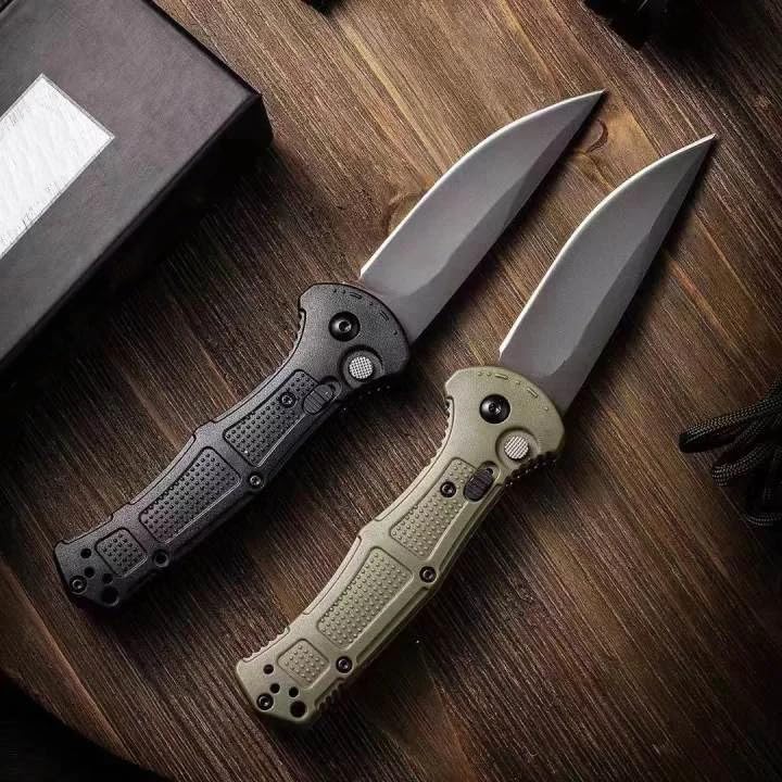 Futsuak 9070 folded compact design fits easily in pockets.