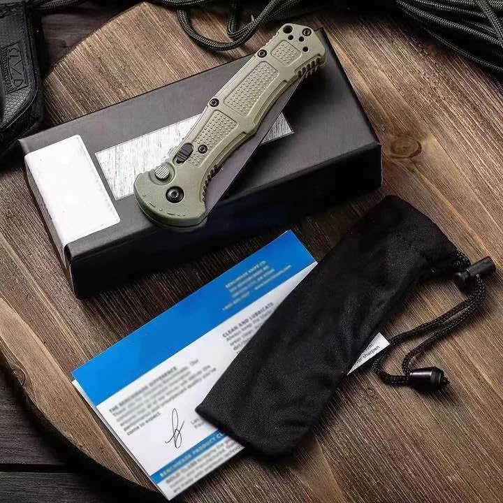 Futsuak 9070 handle close-up with non-slip nylon grip for secure control.