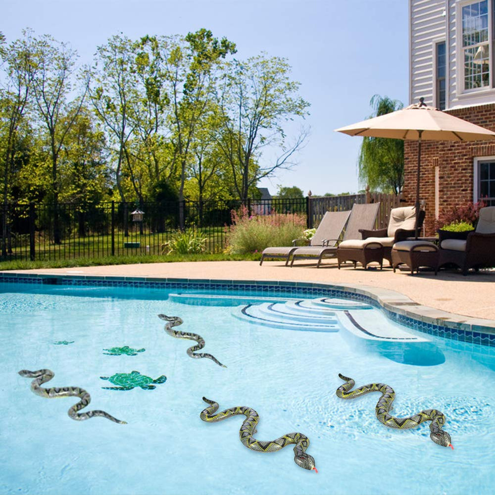 FUTUREPLUSX inflatable snake décor suits jungle birthday parties.