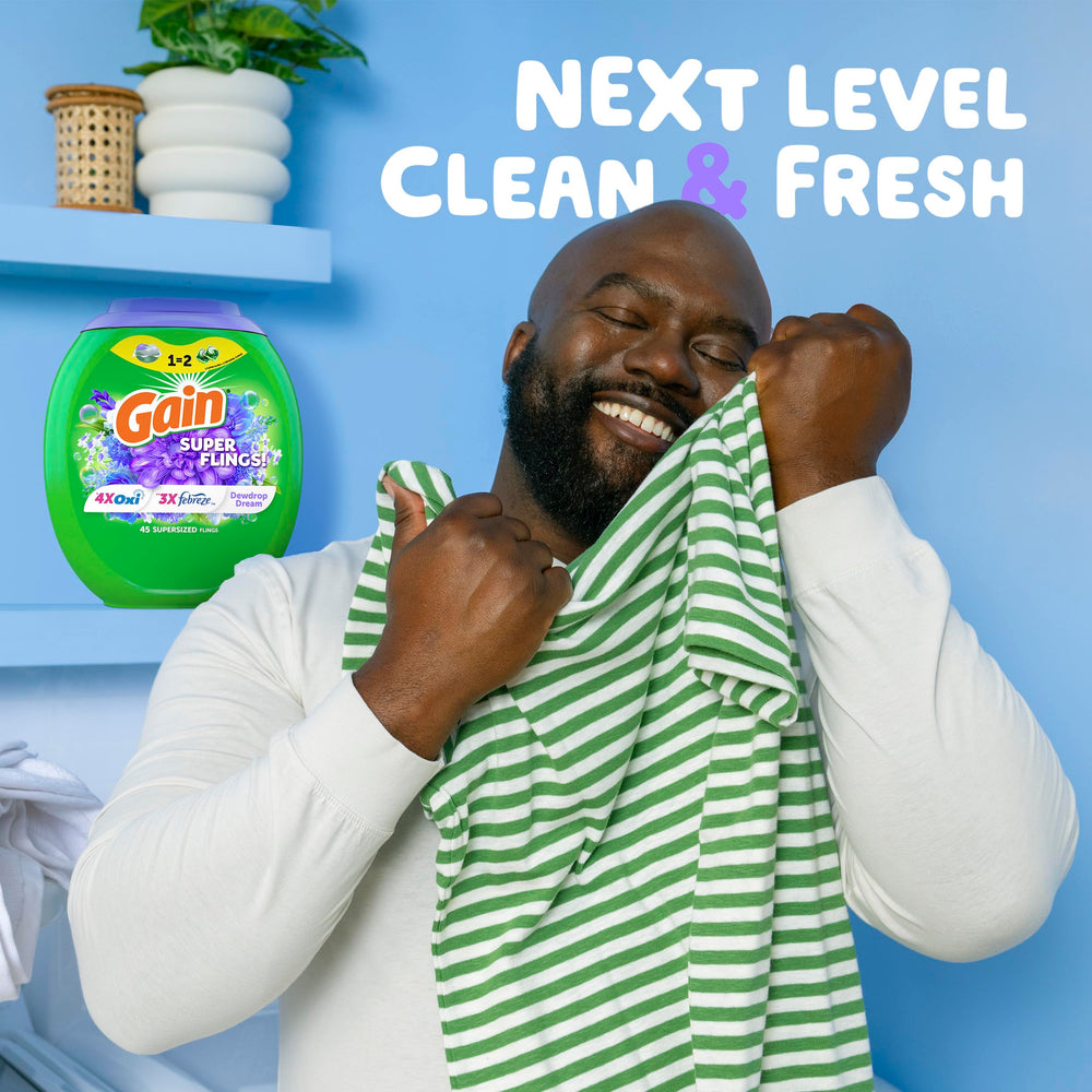 Product label zoom highlighting 4X Oxi Cleaning Power claim.