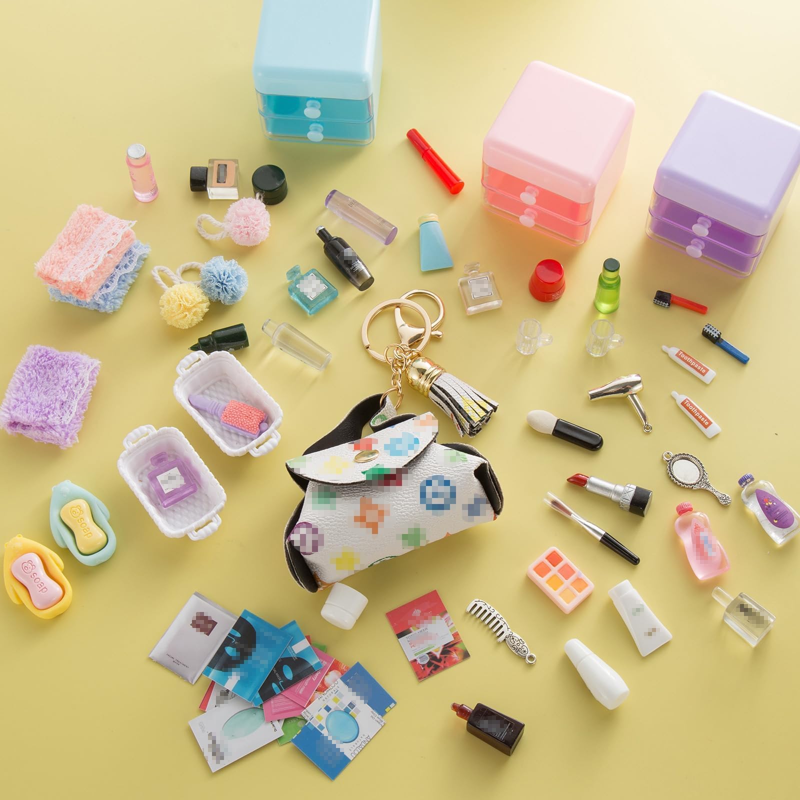 GALAOMA dollhouse makeup collection completes miniature beauty routines.
