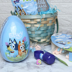Galerie Bluey jumbo egg includes colorful jelly beans for a sweet bite