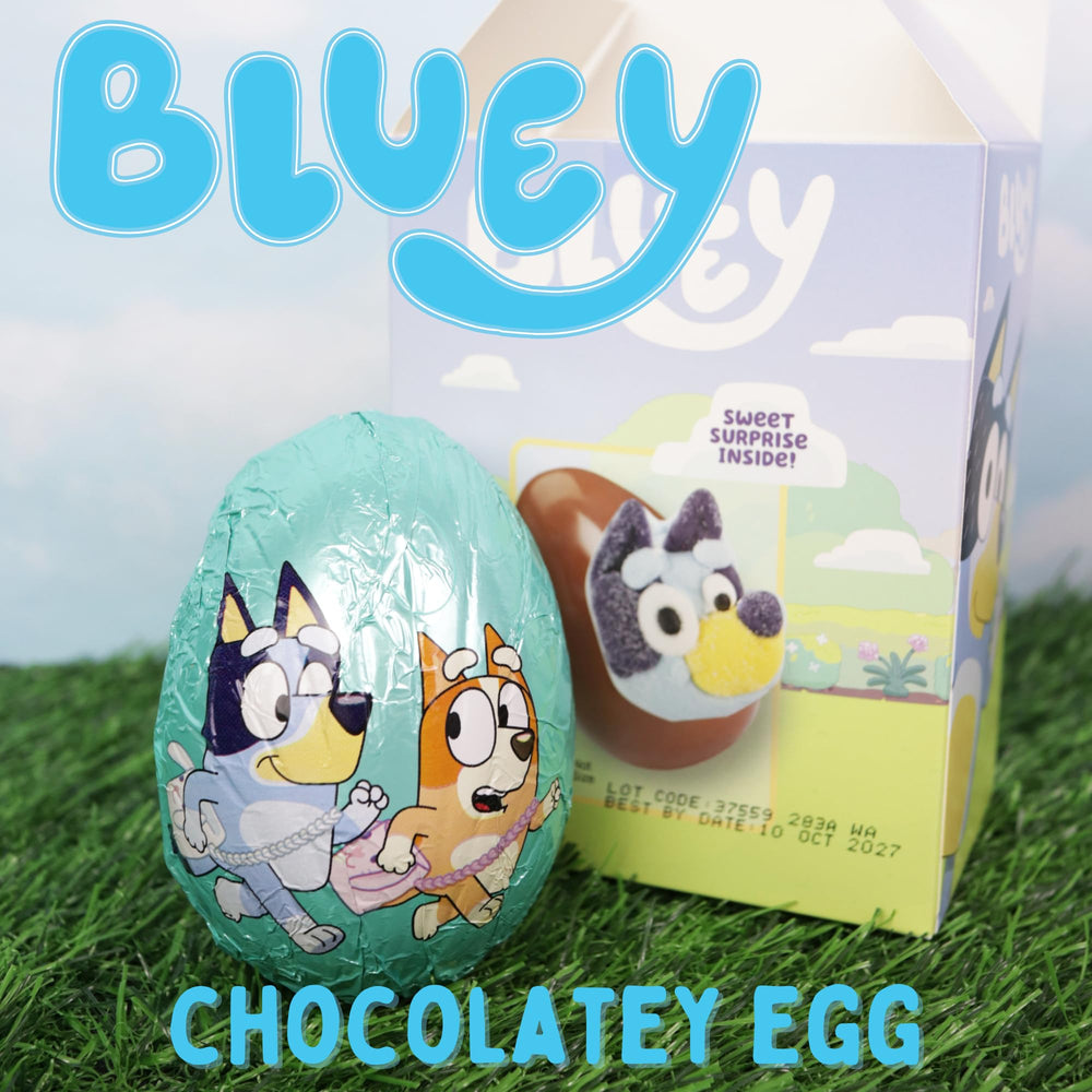 Galerie 2.12-ounce Easter egg fits neatly into any Easter basket.