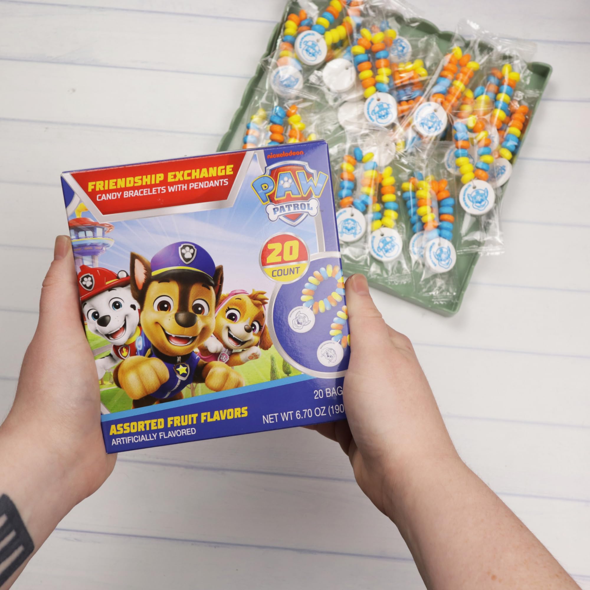 Galerie Paw Patrol candy bracelets age note and small parts hazard.
