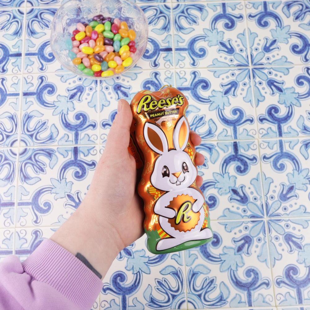 Galerie Reese's tin is reusable for keepsakes and seasonal décor