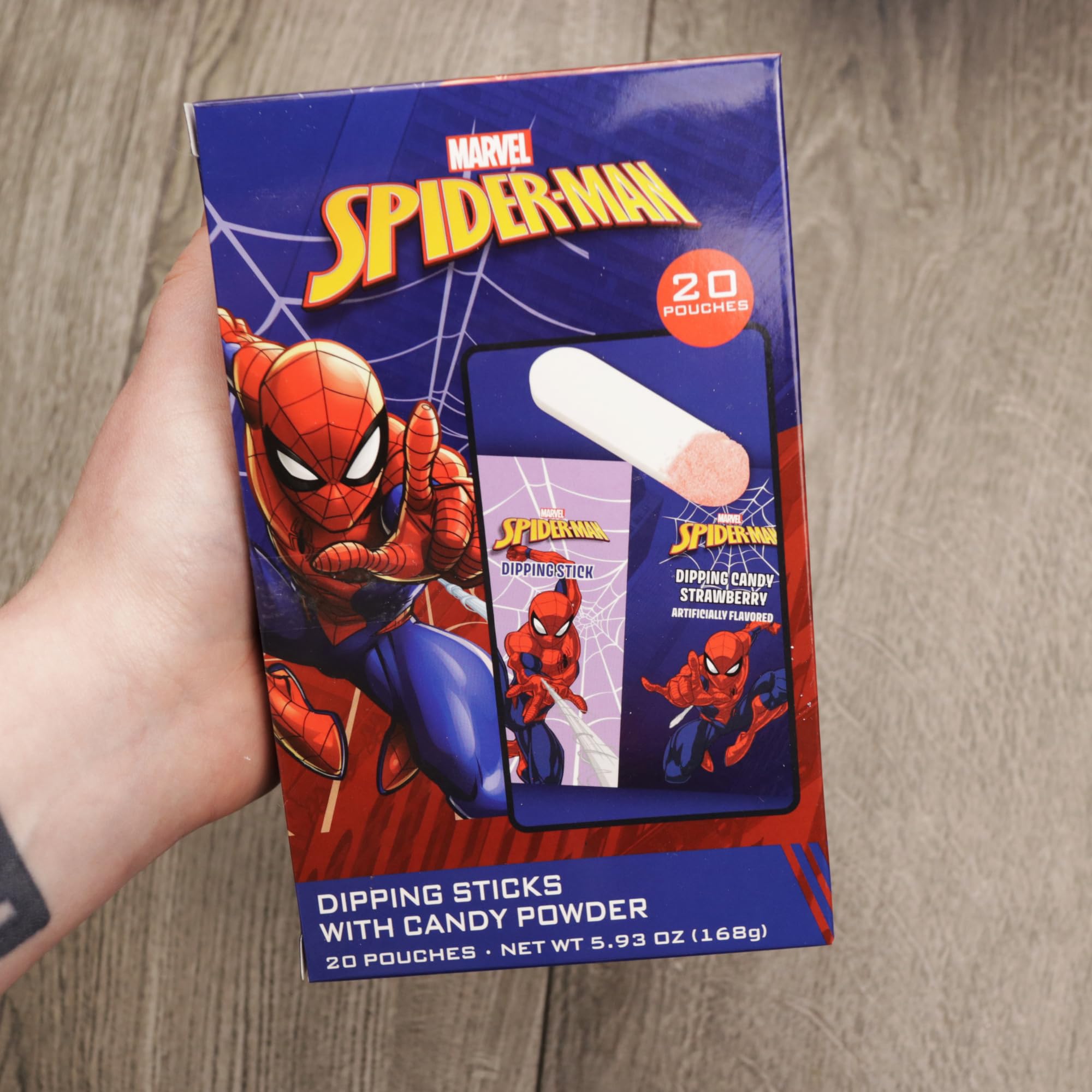Galerie Spider-Man strawberry candy powder close-up for flavor and texture.