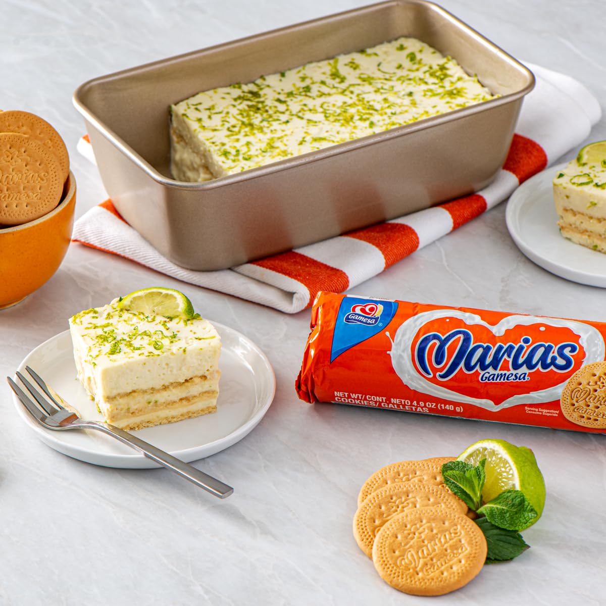 Gamesa Marias cookies being shared by a family at home