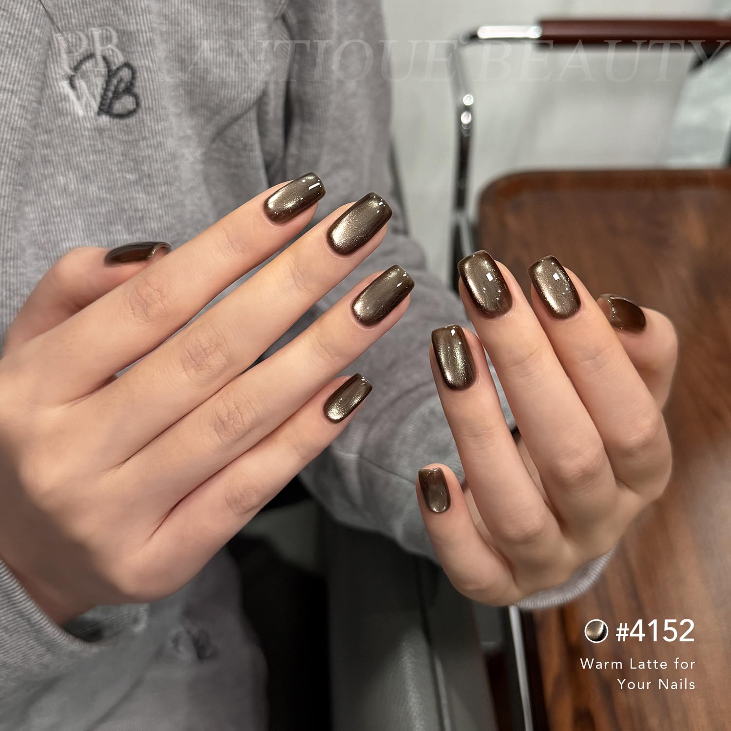 GAOY holographic shimmer effect adds depth to each manicure.