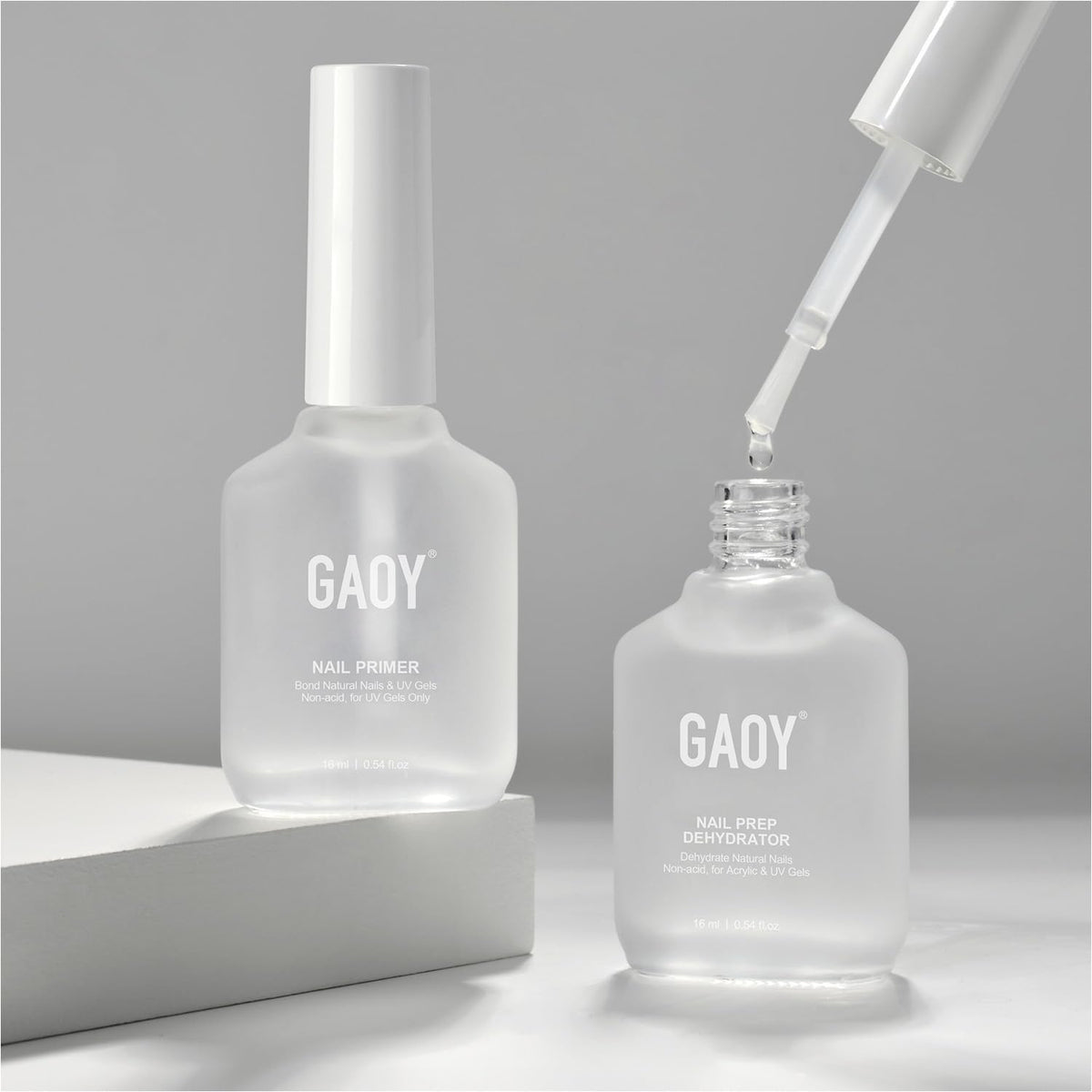GAOY nail dehydrator bottle close-up for oil removal and prep.