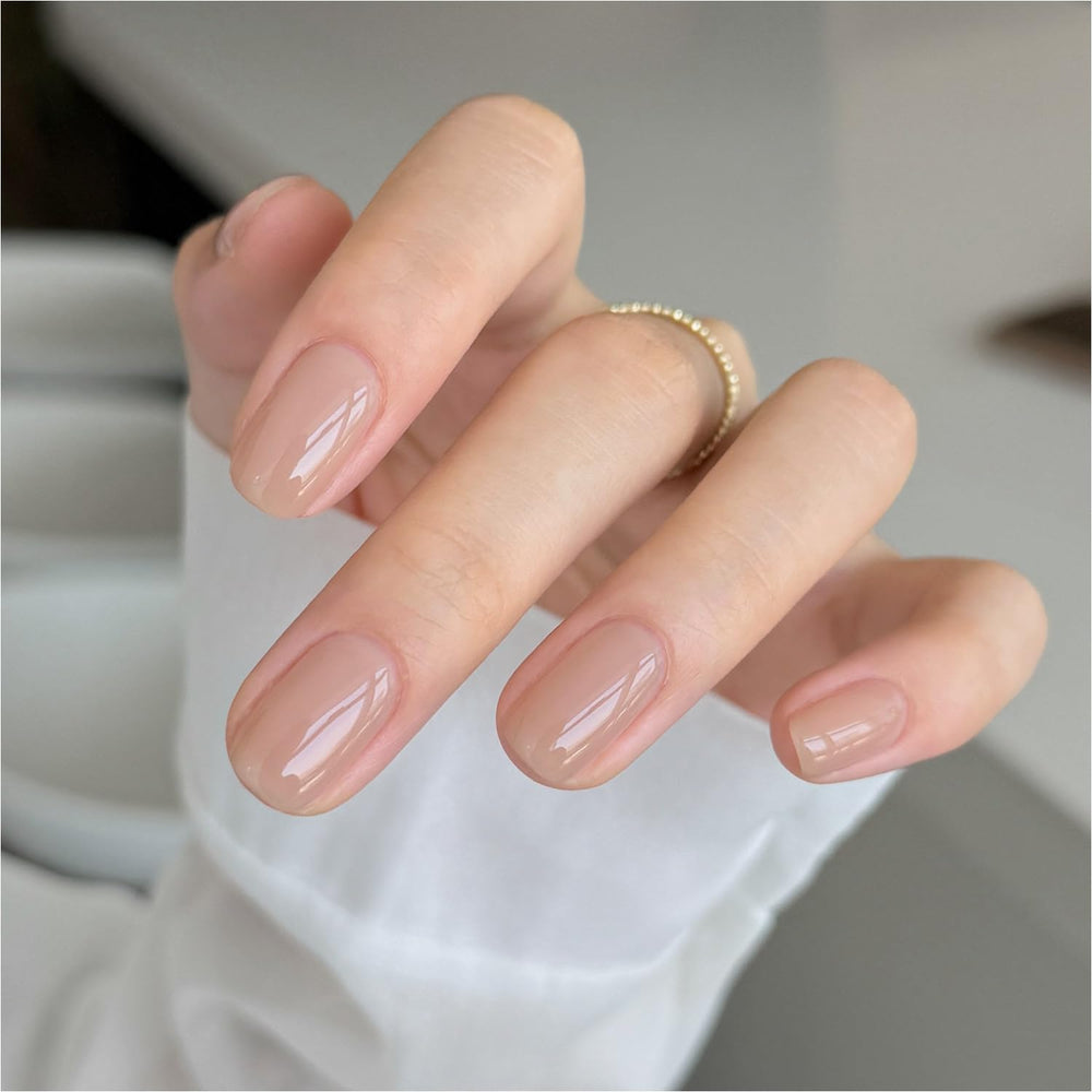 GAOY Nude Jelly Nail Polish bottle close-up showing translucent base for layering at home