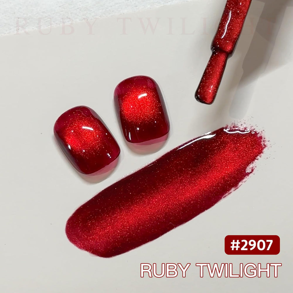GAOY 16ml bottle reflecting light, highlighting holographic glitter finish