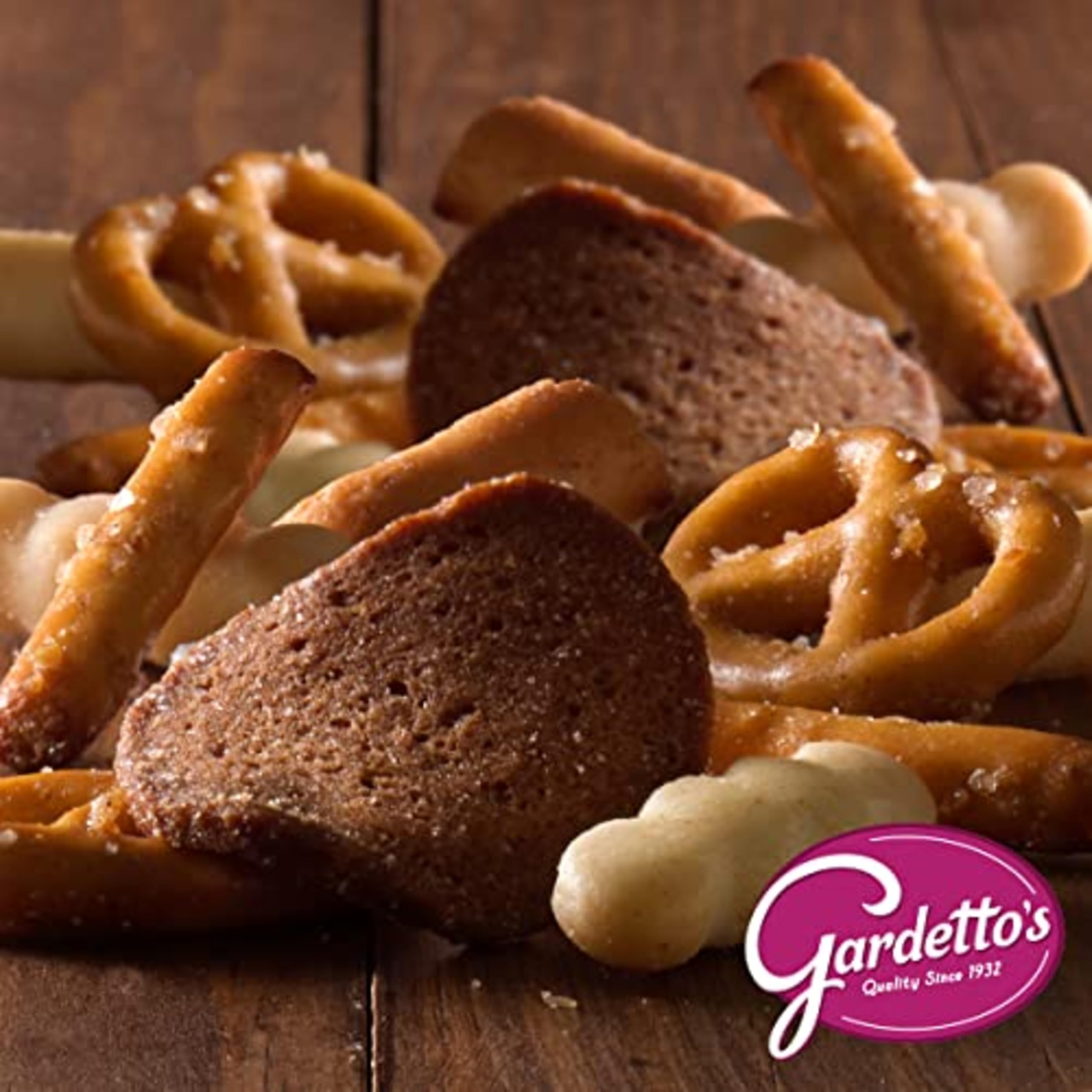 Gardetto's multipack box with ten single-serve bags for gatherings.