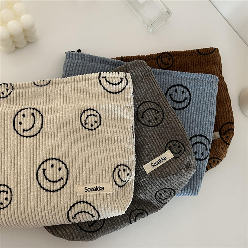 Gardsell women's makeup bag travel size fits cosmetics on the go.