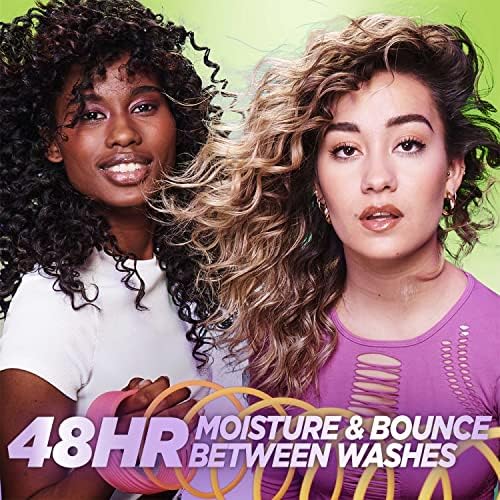 Garnier Fructis Curl Refresher spray on hair showing frizz control