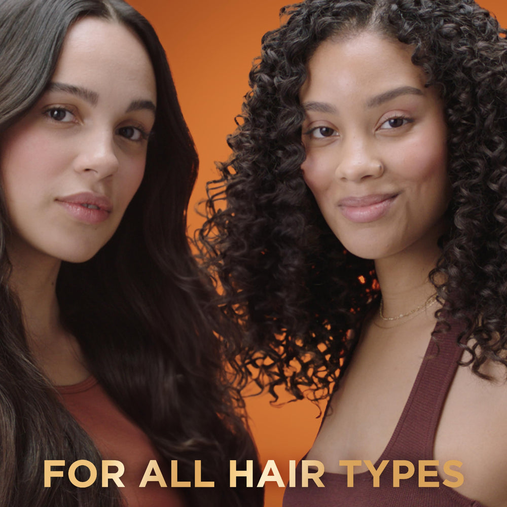 Garnier Honey Milk image of smooth blow-dry result with glossy finish.