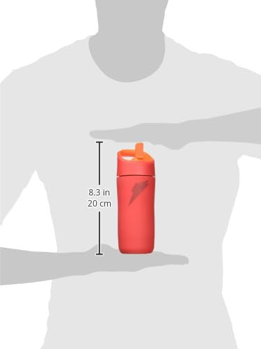 Gatorade Kids' Rookie insulation keeps drinks cold for hours during games.