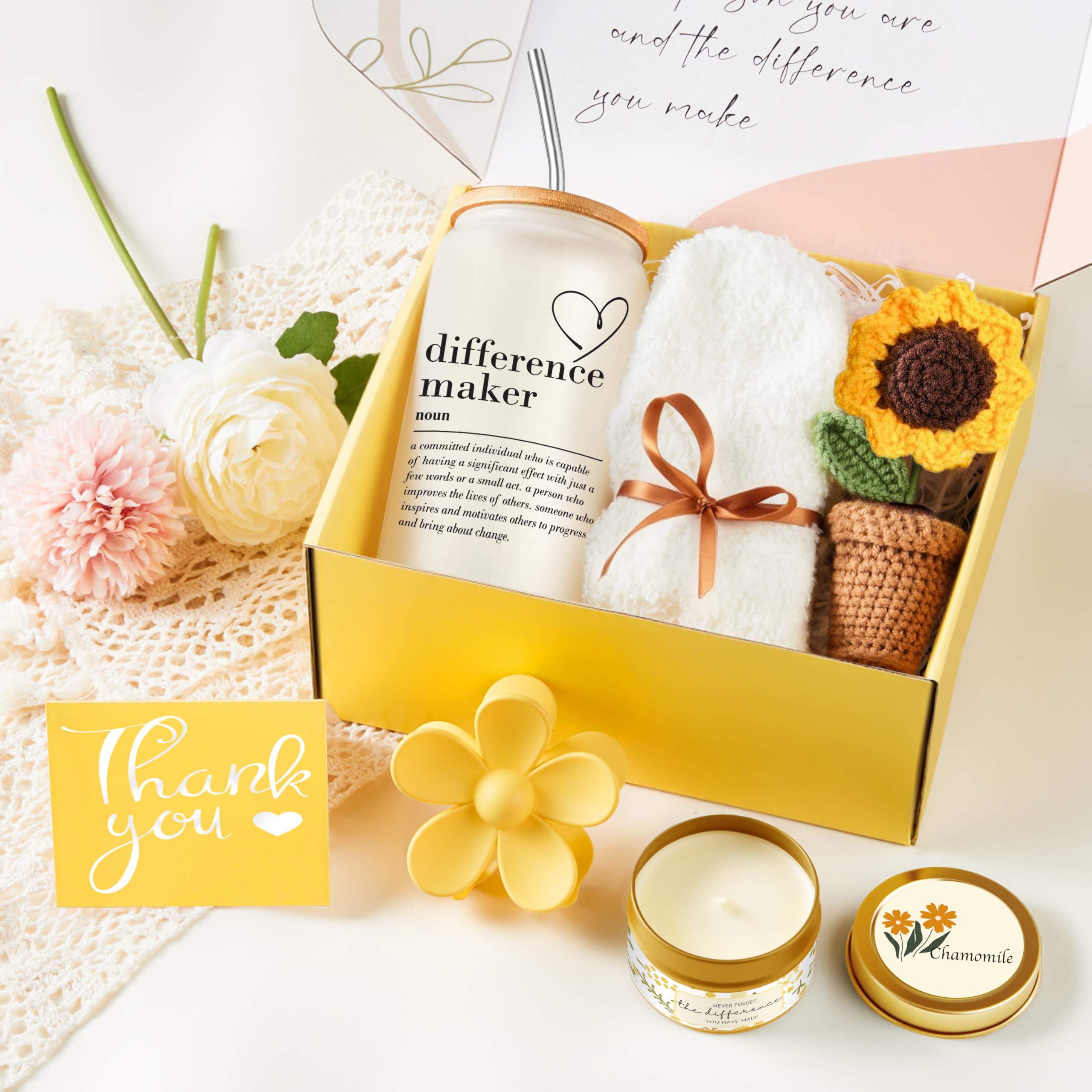 Geelfland lavender-scented candle filling a room with a calming aroma.
