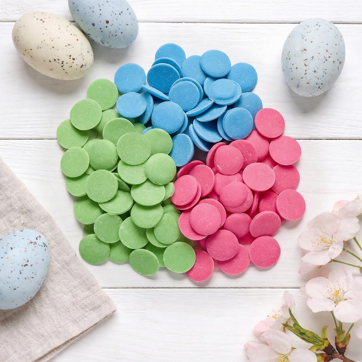 GEEOOLLAH eggs and bunnies decoration for glossy finishes on treats.