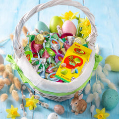 GEEOOLLAH milk chocolate teardrops in vibrant foil, smooth melt and easy sharing