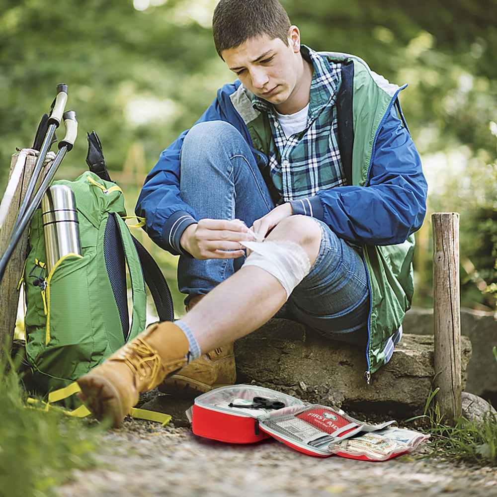 General Medi emergency blanket included in compact kit for warmth
