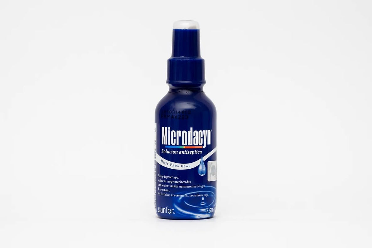 Generic Micro-dacyn Skin Antiseptic Spray bottle for safe wound cleansing