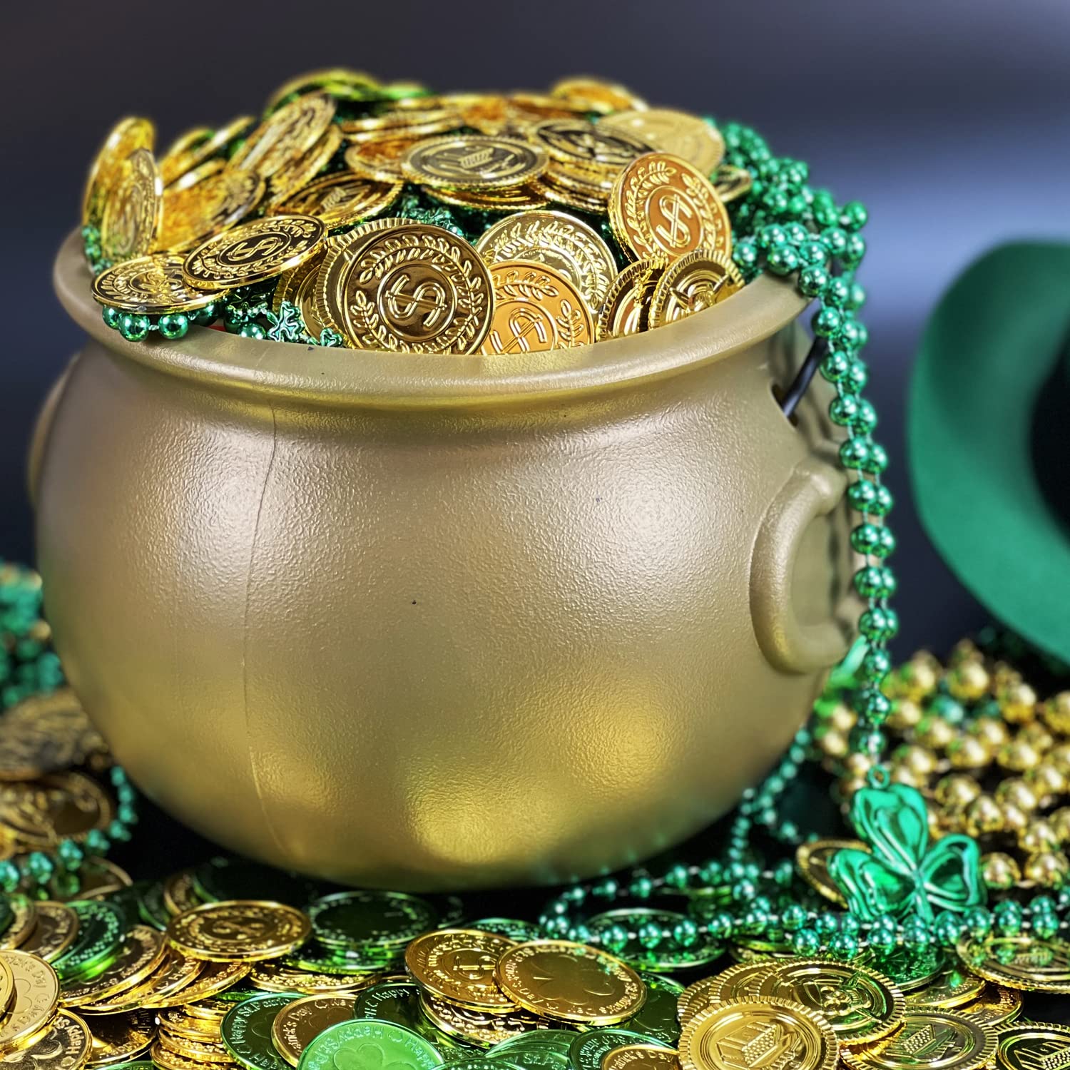 GiftExpress gold cauldron as costume accessory for kids and adults