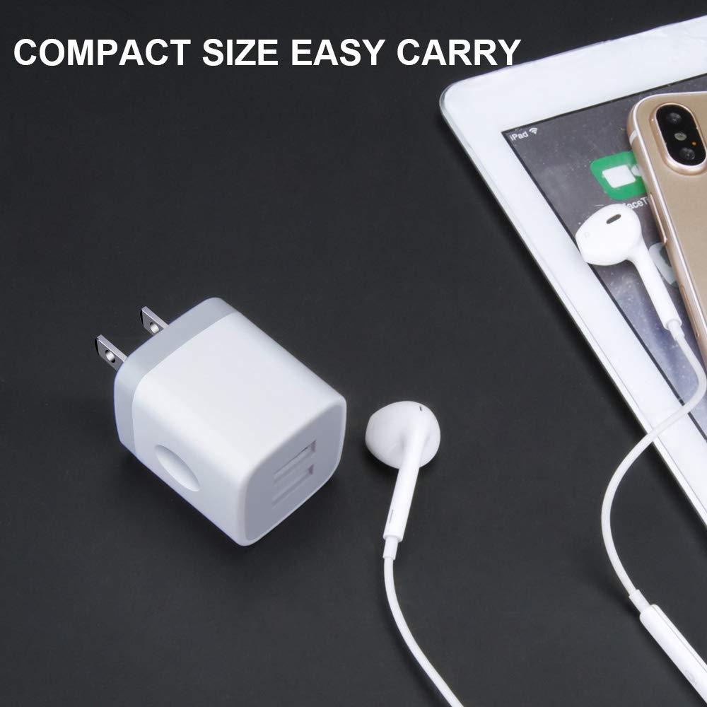 GiGreen USB plug 3-pack top view, dual ports for fast charging.