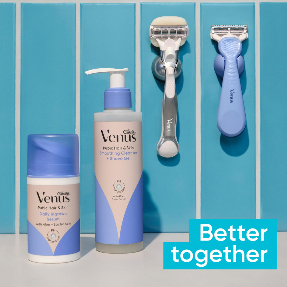 Gillette Venus Intimate Razor precision-trimmer back assists with tricky edges