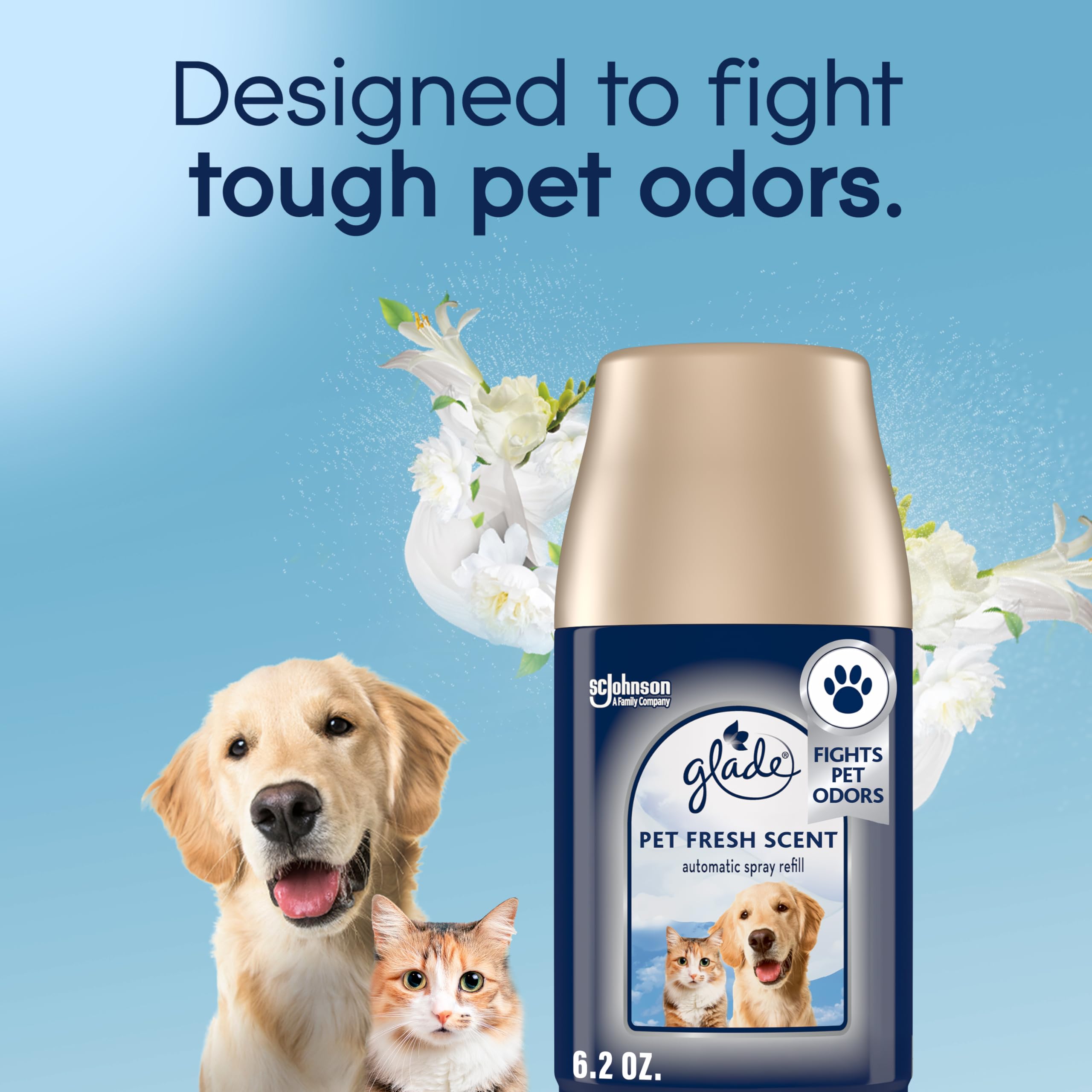 Glade Pet Fresh refill closeup label highlights pet-friendly fragrance notes.