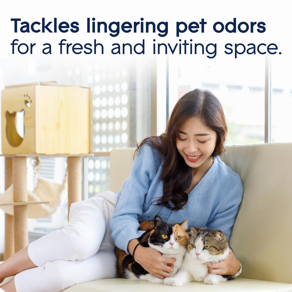 Glade Pet Fresh PlugIns starter kit box showing two-in-one setup