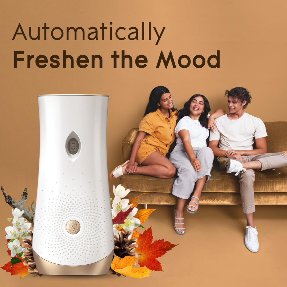 Glade quick-install side squeeze for easy refill access.