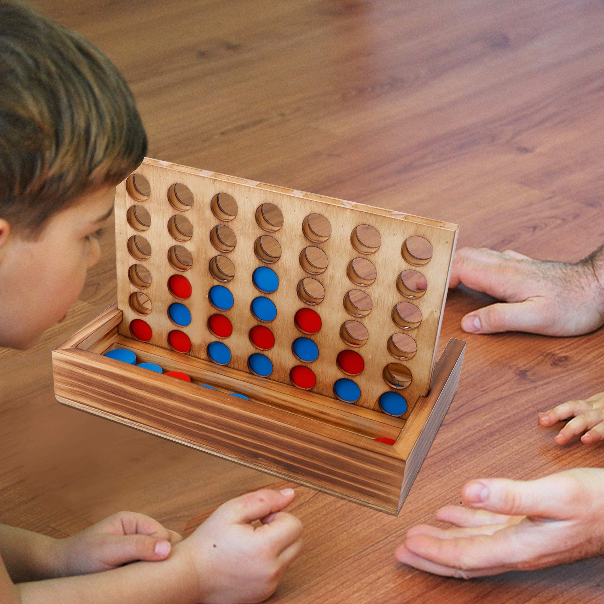 Glintoper wooden game board as rustic living room decor for cozy gatherings.