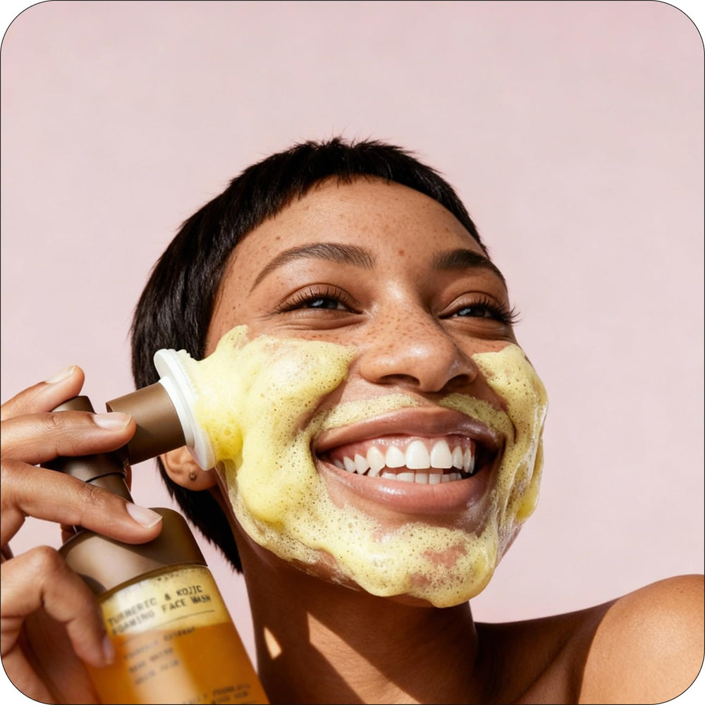 Glo Melanin built-in scrubber top delivers gentle exfoliation for better absorption.