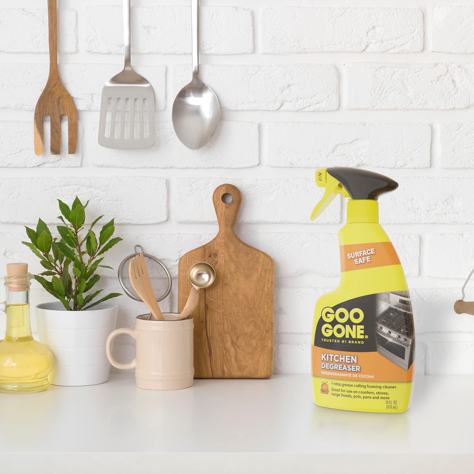 Goo Gone Degreaser biodegradable formula protects surfaces