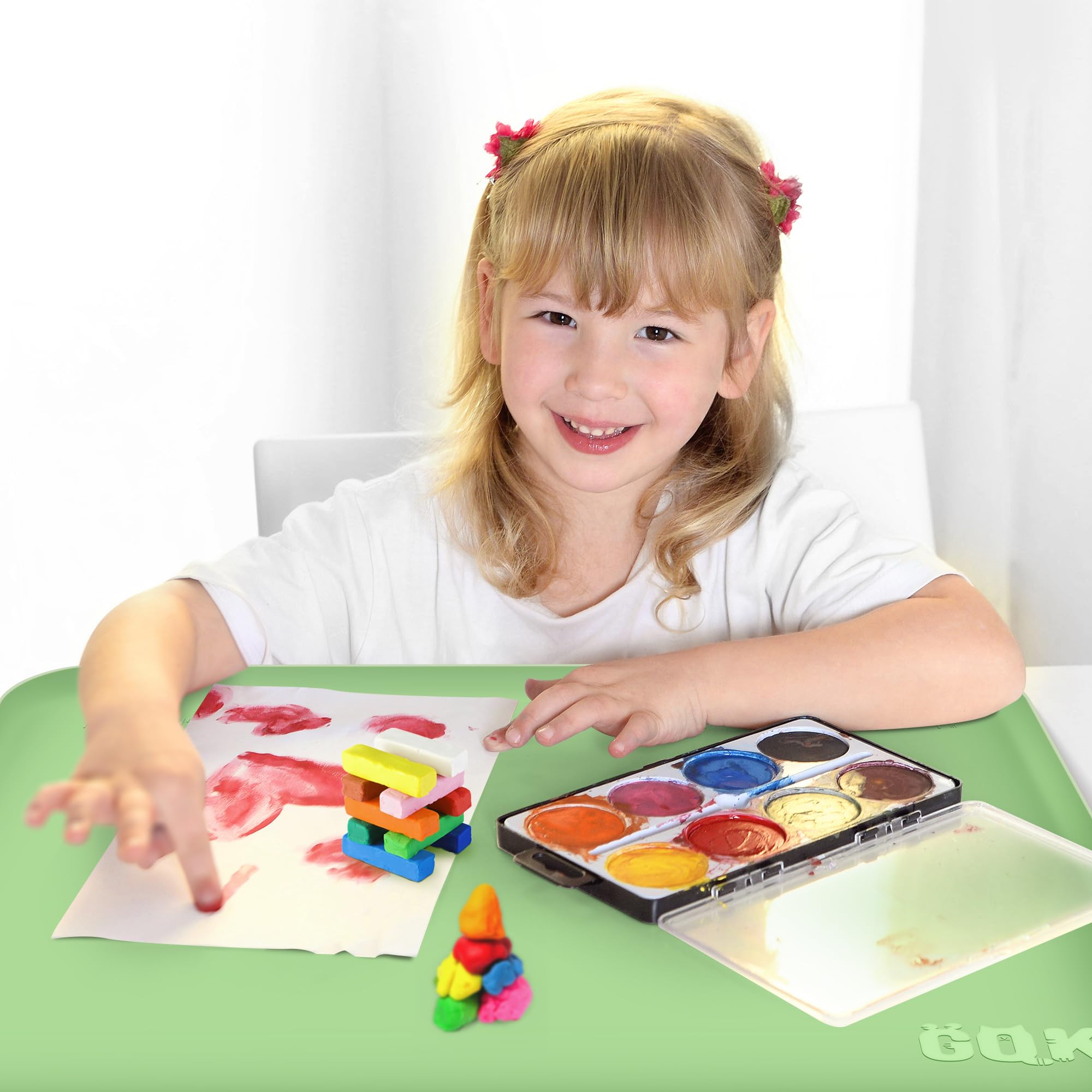 GQK Silicone Art Mat offers a spacious non-slip work area for painting and molding.