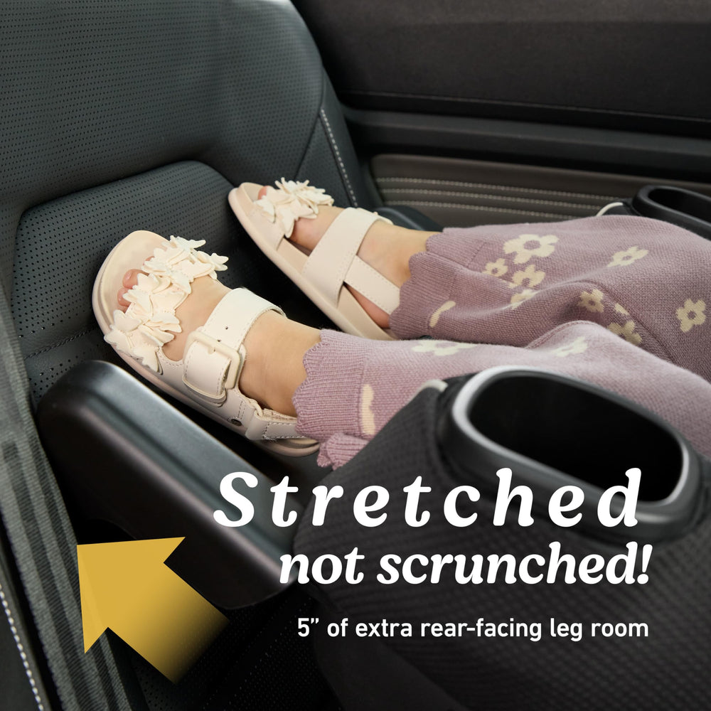 Graco Extend2Fit Simply Safe Adjust keeps headrest and harness aligned in one motion.