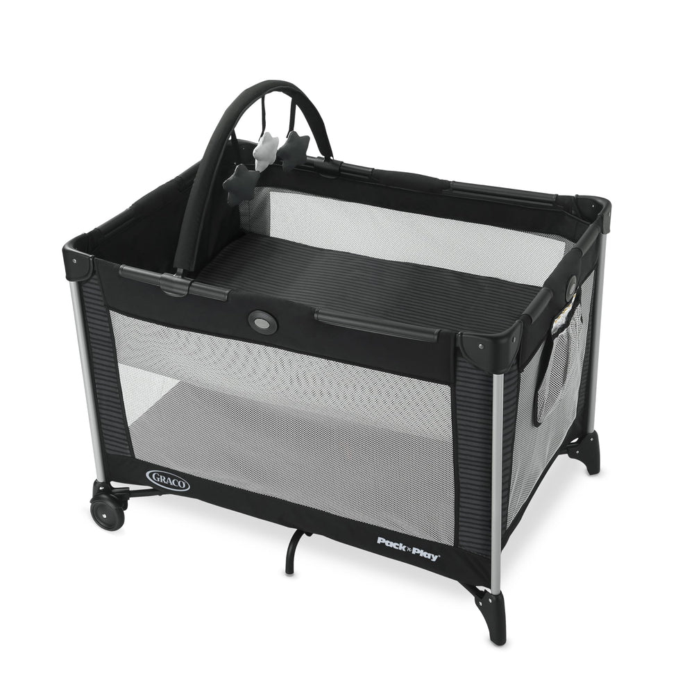 Graco Kaden Pack 'n Play On The Go bassinet fold enables quick setup during travel.