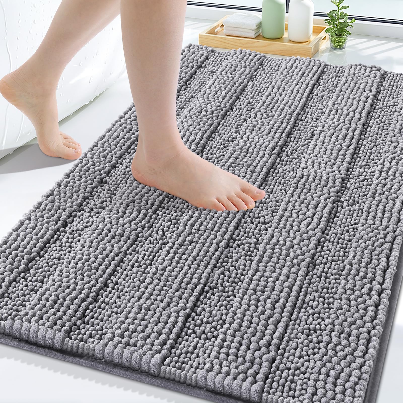 Grandaily chenille striped bath rug close-up showing thick plush pile for luxury underfoot