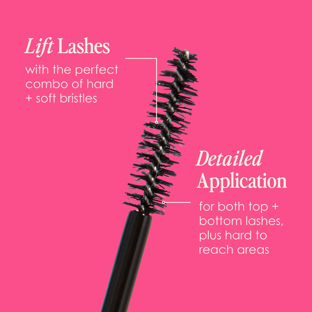 GrandeMASCARA packaging close-up highlights premium design