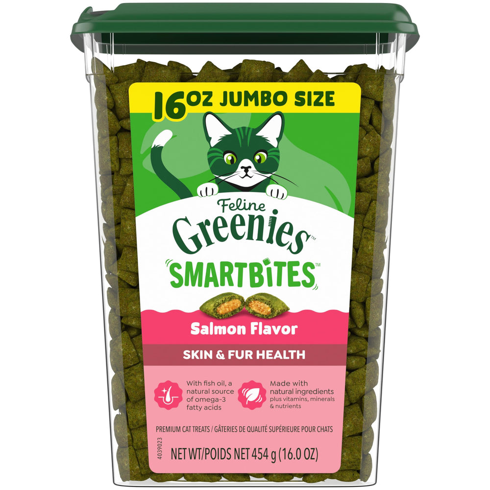 Greenies Smartbites salmon-flavored cat treats support healthy skin and fur.