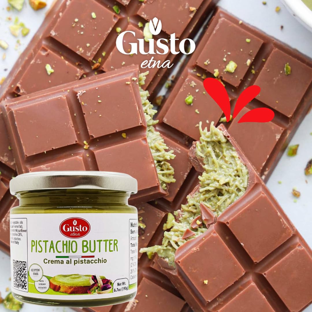 GUSTO ETNA Italian pistachio paste closeup highlighting premium sourcing