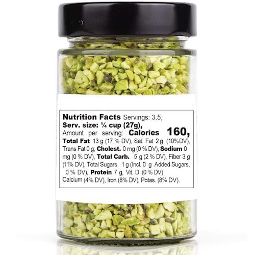 GUSTO ETNA pistachios closeup shows vibrant green kernels for rich flavor.