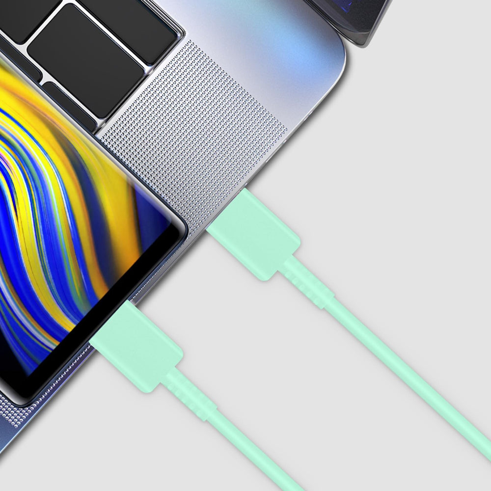 Travel-ready GUUSMART design for on-the-go charging