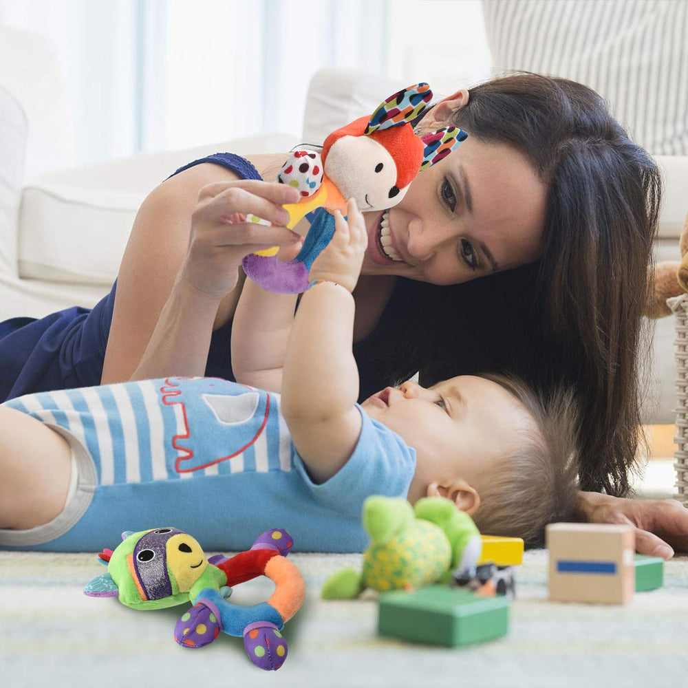 HAHA Baby teething rattle circle design—easy-grip shape fits tiny hands