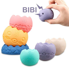 HAHAone teething-safe silicone balls with rounded edges for gentle chewing.