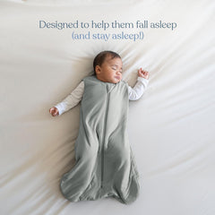 HALO SuperSoft hip-healthy design visible; supports natural leg movement for safe sleep.