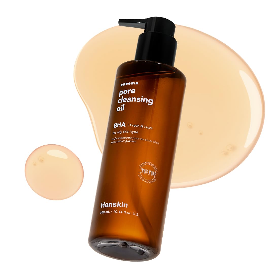 Hanskin BHA Pore Cleansing Oil bottle shown for deep cleansing and makeup removal